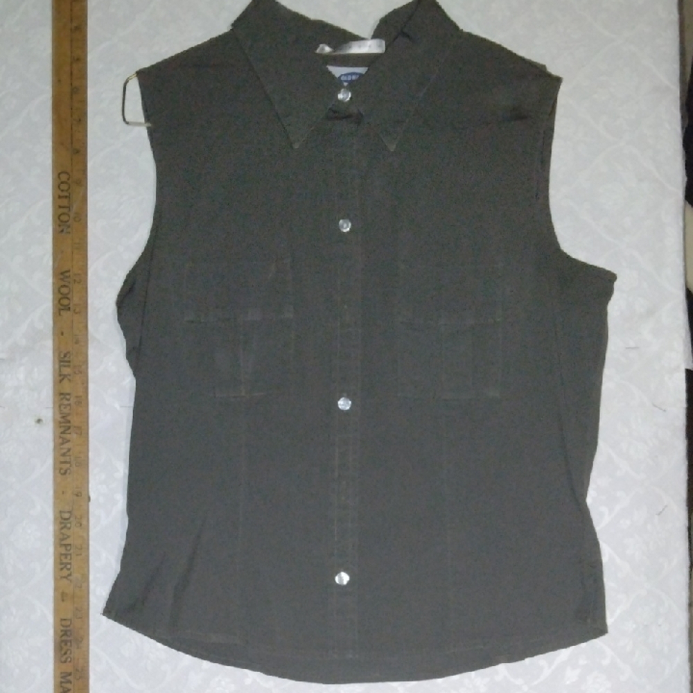 Old Navy Black Fitted Button Down Shirt